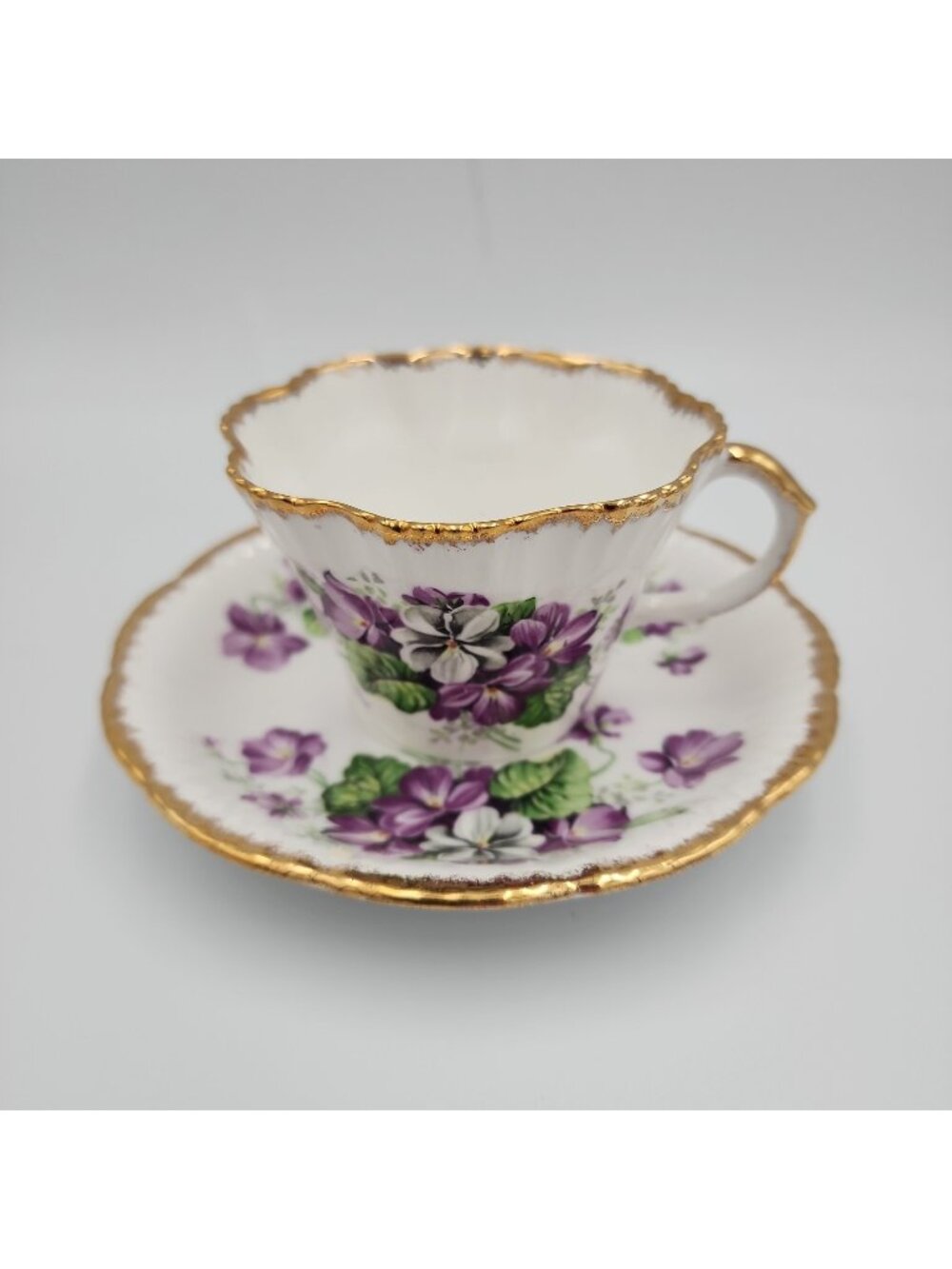 Vintage Salisbury Bone China Tea Cup & Saucer England Devonshire Violets Ribbed